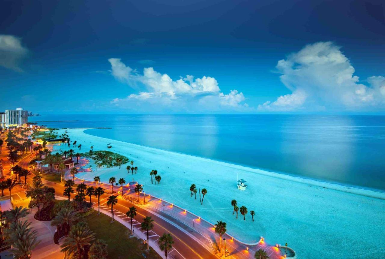 Tropical Sky Ranch Motel Clearwater Beach Bagian luar foto